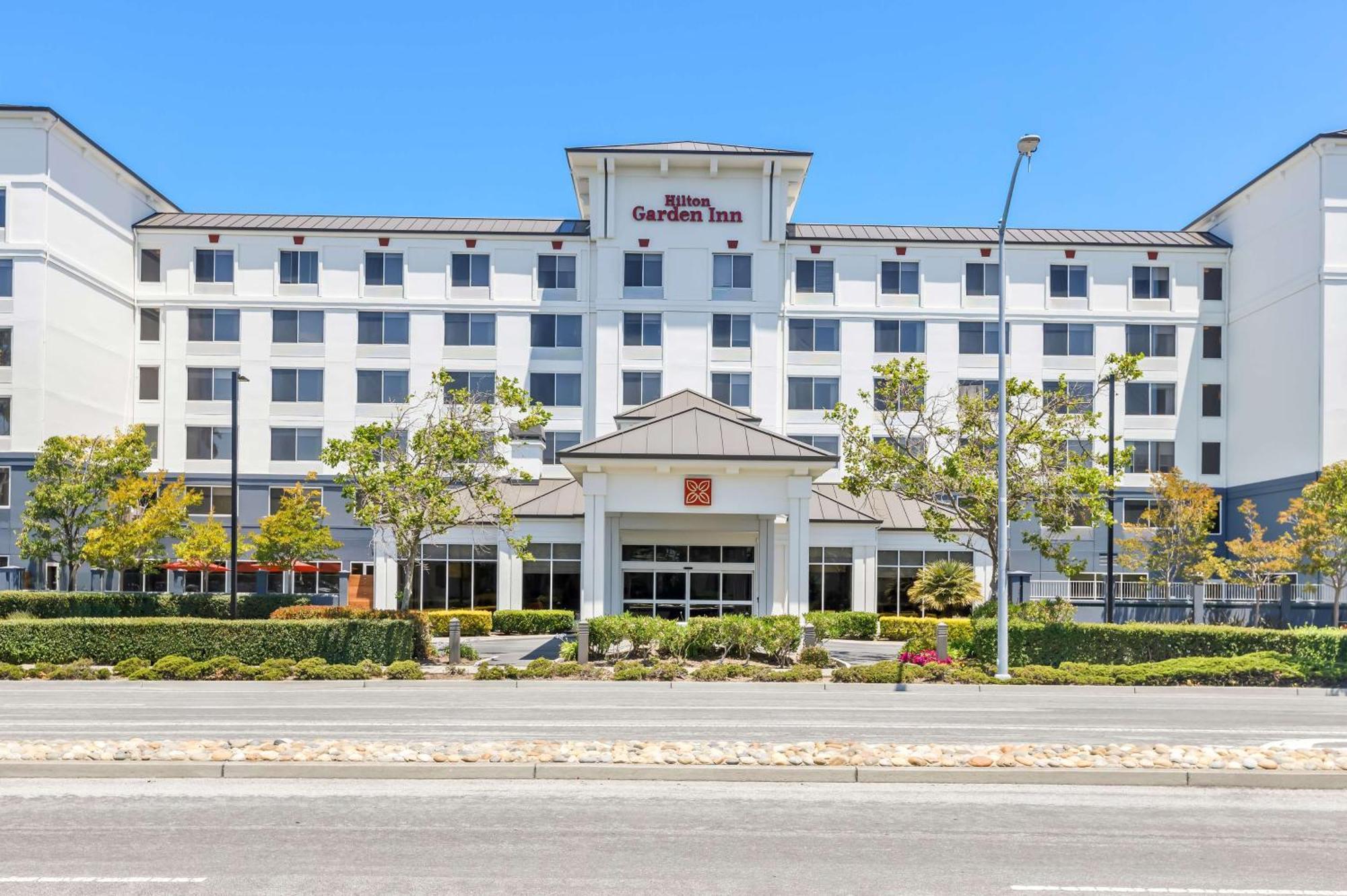 Hilton Garden Inn San Mateo Exterior photo